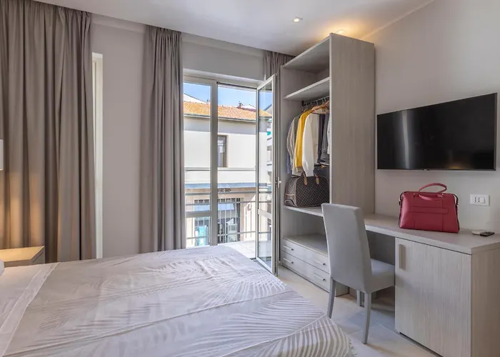 Ilenia's Boutique 3*